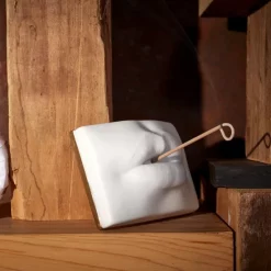 Best Pirce 🤩 L'Objet Smoking Lips Incense Holder White 🔥 -L'Objet Shop unnamed file 19